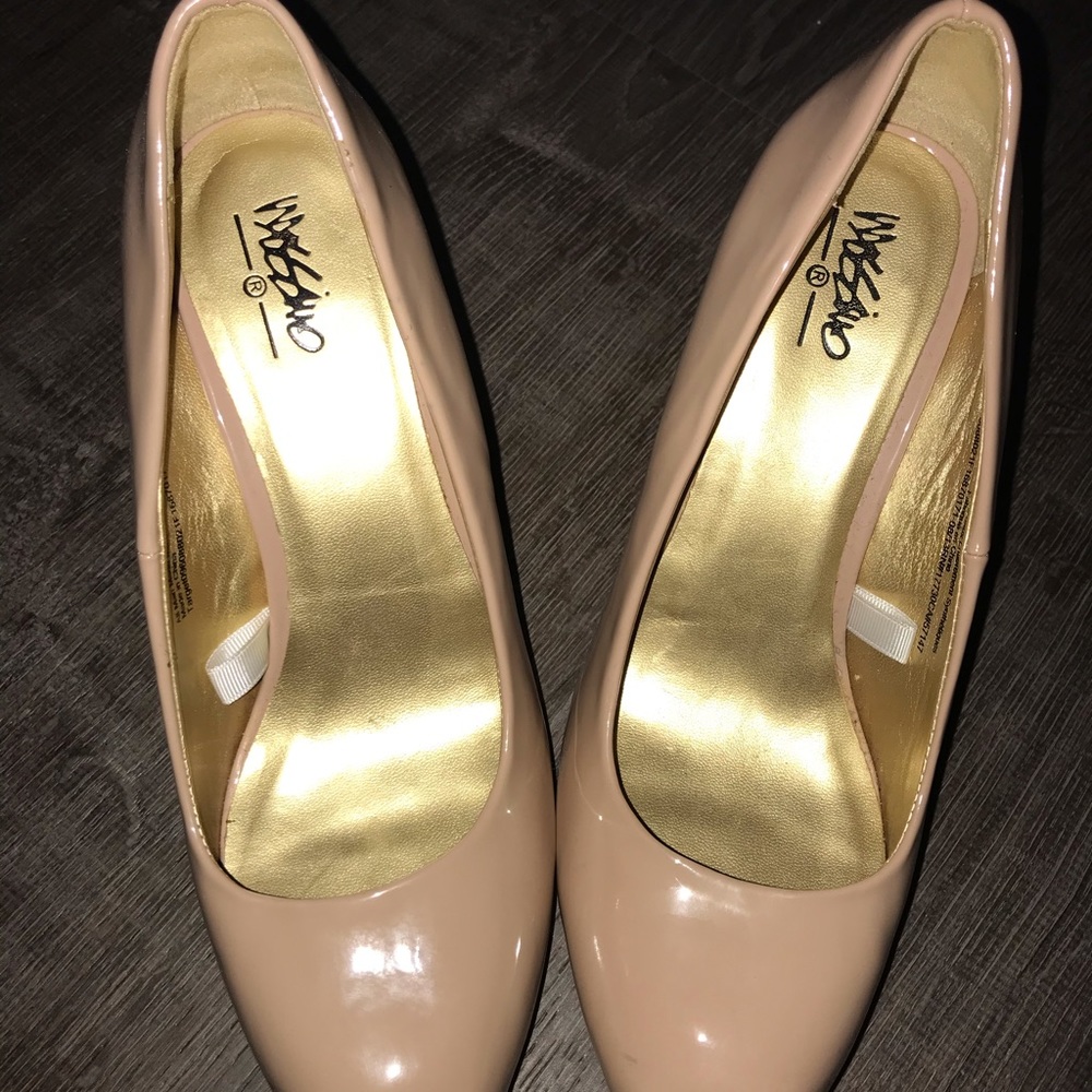 Pink Heels - Picture 3 of 8